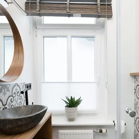 Strandvilla Yara Apartman *